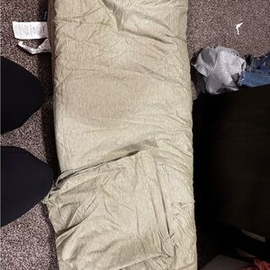 Light Green Queen Bedding Set